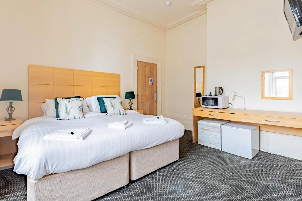 Brooklands Lodge Bournemouth Hotel
